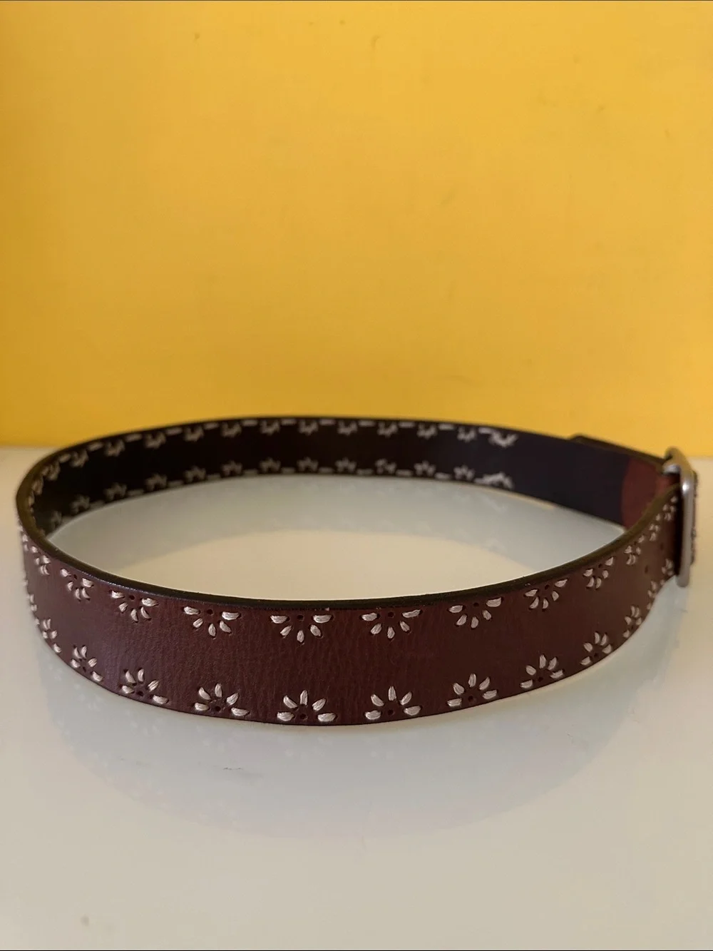 Buckle Brand Vintage Brown Leather Floral-Embroidered Belt